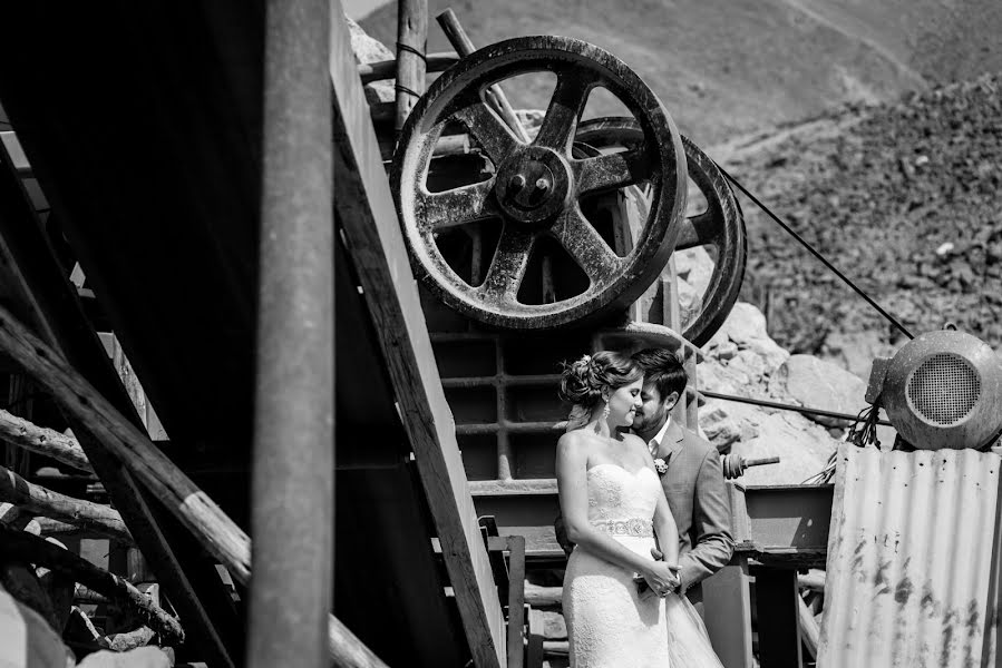 Wedding photographer Lucia And Fer (luciaizquierdo). Photo of 24 June 2016