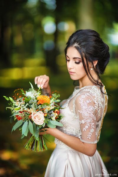 Fotograf ślubny Yuliya Medvedeva (photobond). Zdjęcie z 10 czerwca 2018