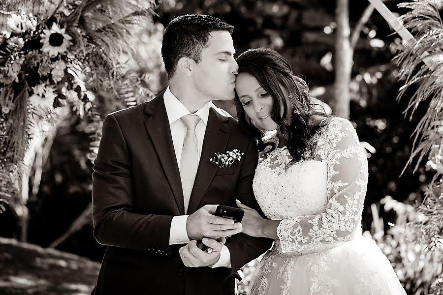 Fotografo di matrimoni Adilson Teixeira (adilsonteixeira). Foto del 9 luglio 2020