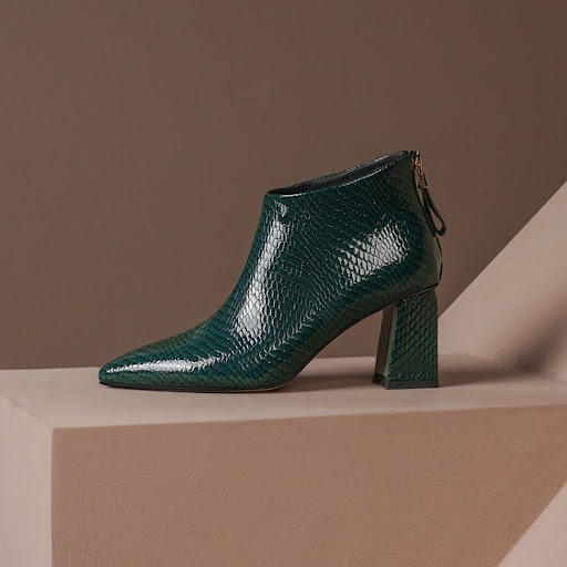 Title 2, New Pattern Leather Ankle Boots. Stylish and co...