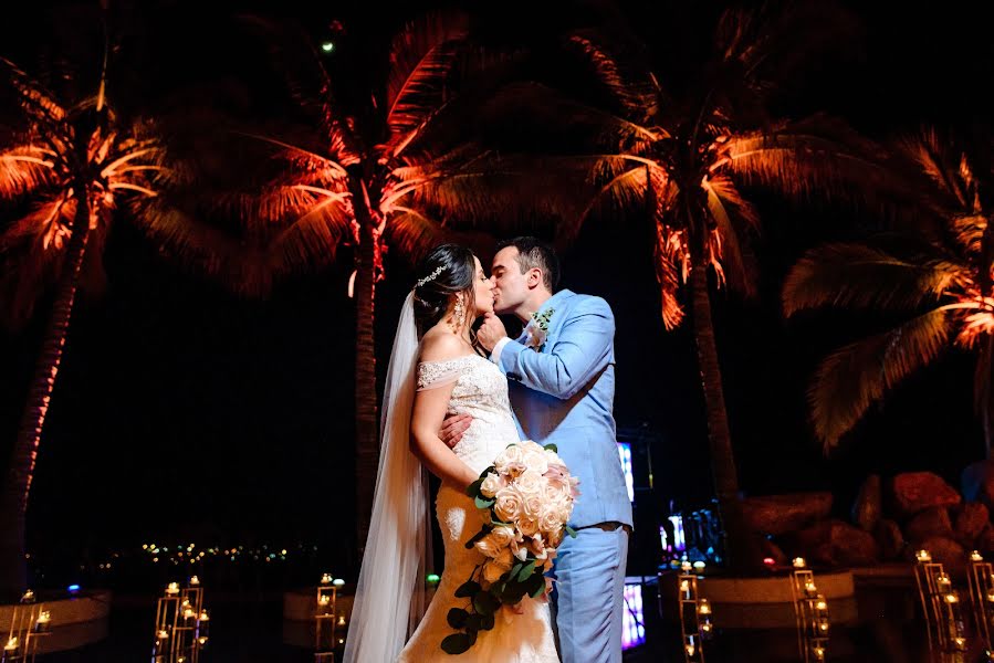 Fotógrafo de bodas Nicolás Zuluaga (ojodeoz). Foto del 5 de abril 2021