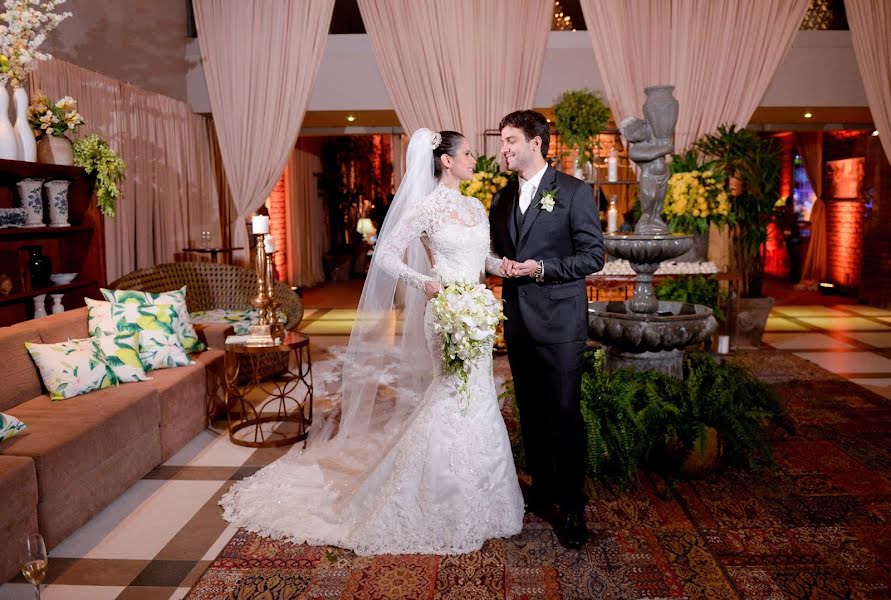 Bryllupsfotograf Marcia Burlamaqui (marciaburlamaqui). Foto fra marts 29 2020