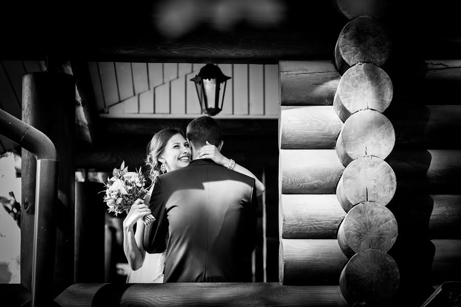 Fotografo di matrimoni Dmitriy Cherkasov (wedprof). Foto del 30 settembre 2015