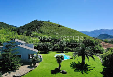 House with pool and terrace 8