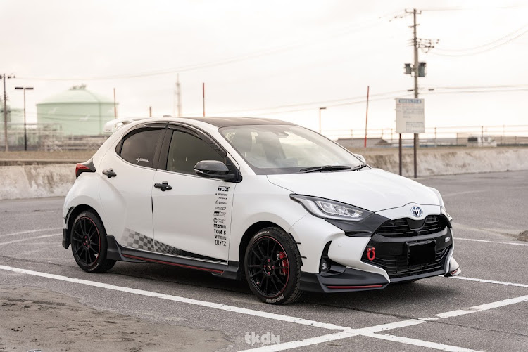 ヤリスの目指せPickUpCars・仕様変更予定・ドライブ・ルーフに関するカスタム事例の投稿画像5枚目