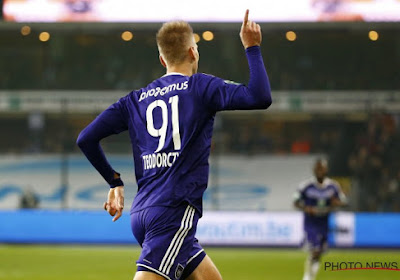 Dilemma voor Anderlecht: Teodorczyk houden of immense som verdienen