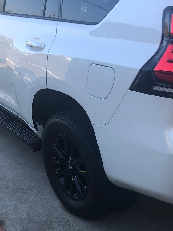 ランドクルーザープラドのラウンドクルーザープラド・ブラックエディション・洗車した！・ブロワー購入に関するカスタム事例の投稿画像1枚目