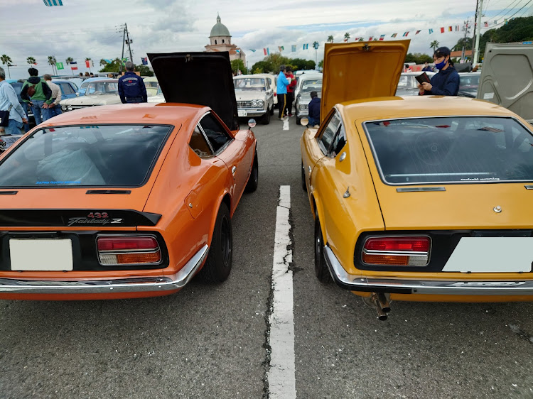 グロリアの呉ポートピアパーク・旧車イベント・セドグロ親子・セドグロドライブ・シーマ純正リップに関するカスタム事例の投稿画像16枚目