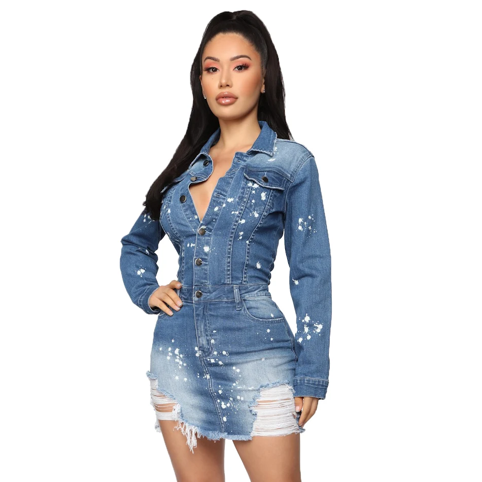 Robe en jean à poitrine élastique et effet push-up fesses, sublime votre silhouette avec confort et style. Idéale pour un look féminin et audacieux.