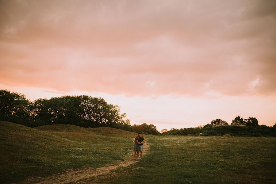 Vestuvių fotografas Olesia Solodrai (asyawolf). Nuotrauka 2018 balandžio 4