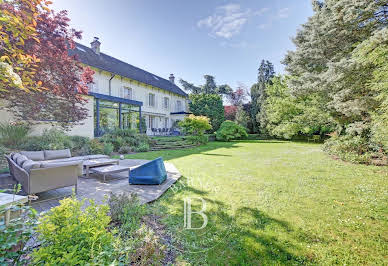 Maison avec jardin et terrasse 1