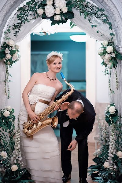 Wedding photographer Alena Mikhaleva (alenasova). Photo of 31 October 2012