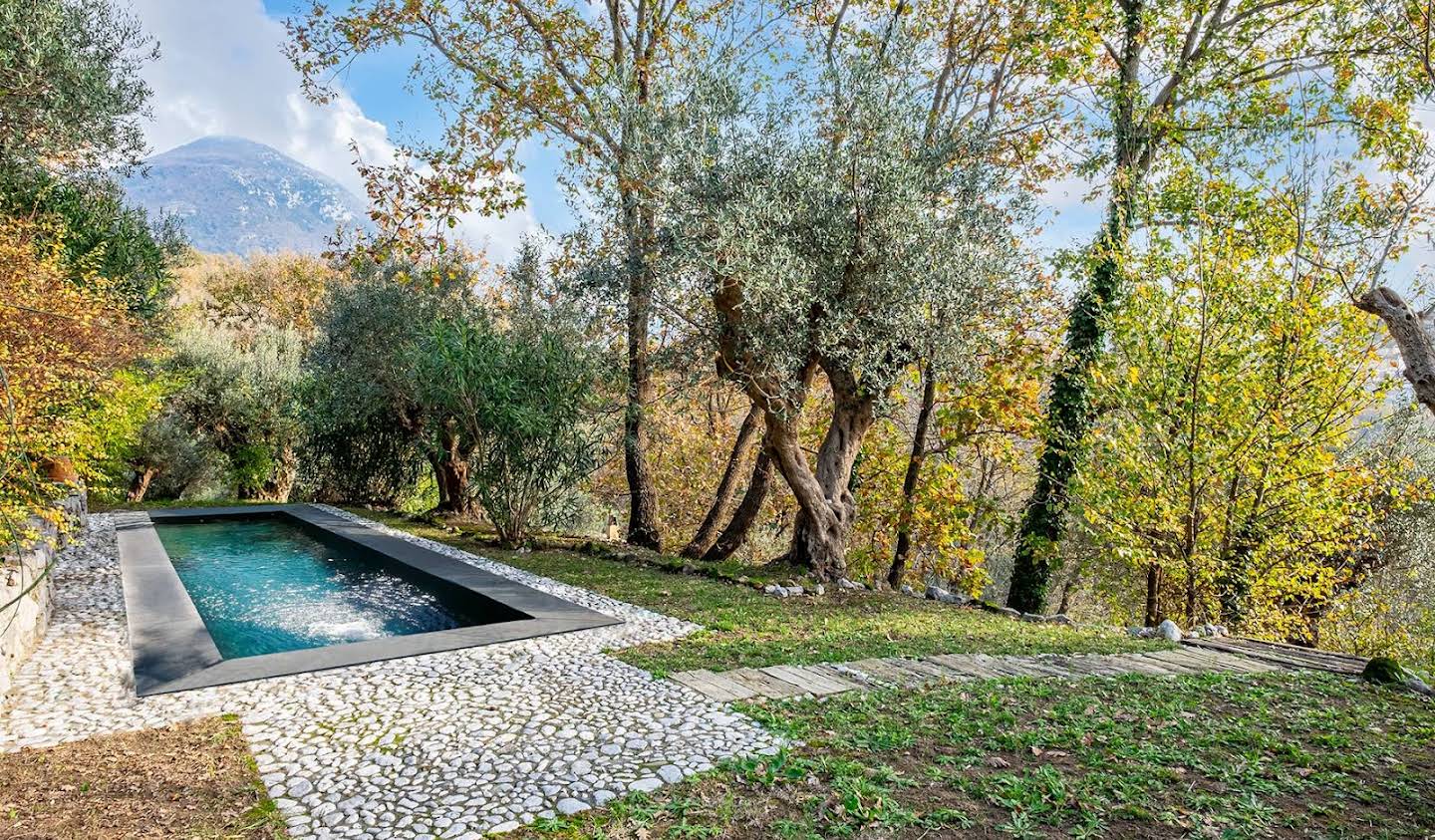 Corps de ferme avec jardin et piscine Melizzano