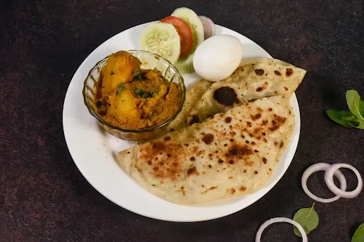 4 Paratha With Aloo Dum [3 Pieces] And Salad