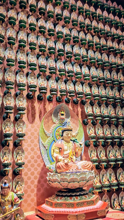 Things to do in Singapore: visit Buddha Tooth Relic Temple and Museum, Samantabhadra Bodhisattva, guardian deity for those born in the year of the dragon and snake