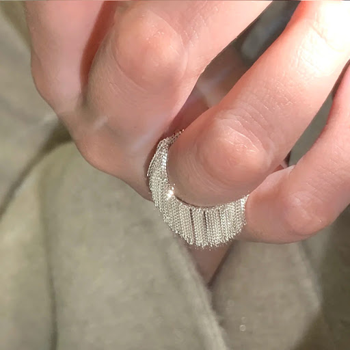 Title 3, Feminine Temperament Fashion Fringe Ring