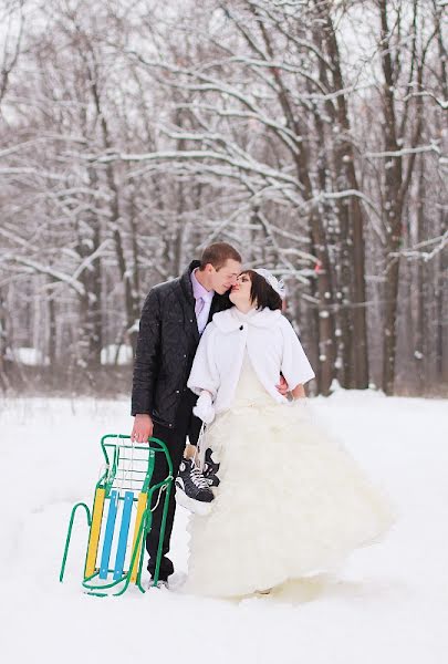 Fotografo di matrimoni Marina Belaya (carabus). Foto del 24 gennaio 2013