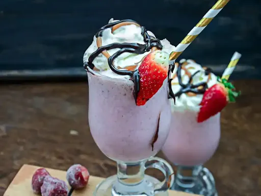 Strawbery Shake With Ice Cream