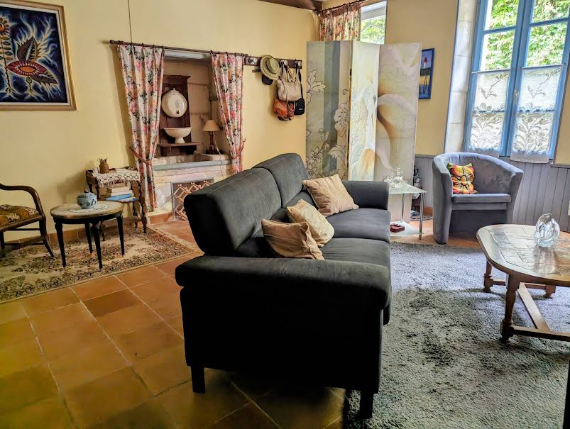 Vente viager 8 pièces 200 m² à Balanzac (17600), 75 800 €