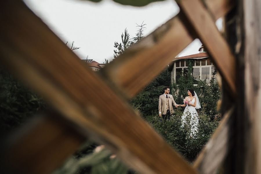 Fotógrafo de casamento Roman Krauzov (ro-man). Foto de 2 de junho 2020