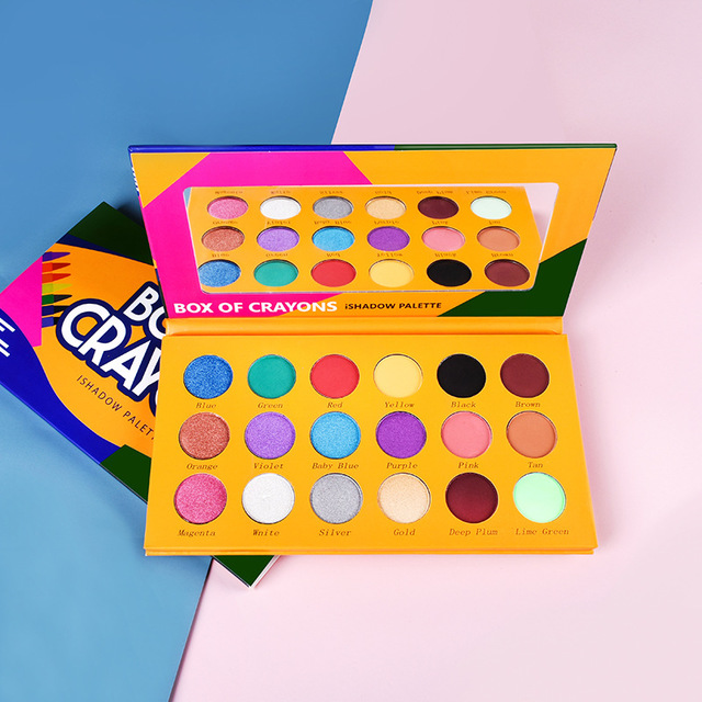 18 Kleuren Diary Oogschaduw Parelmoer Mat Burst. Maak verbluffende ooglooks voor elke dag met dit veelzijdige oogschaduwpalet.