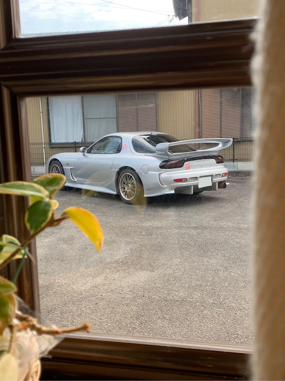 RX-7のお帰り相棒・昔ながらの喫茶店に関するカスタム事例の投稿画像4枚目