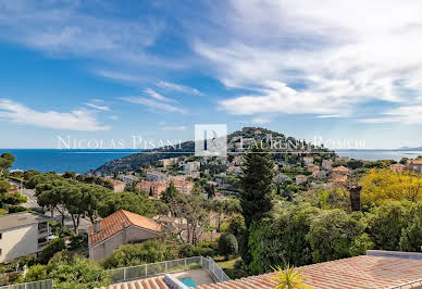 Appartement avec terrasse et piscine 7