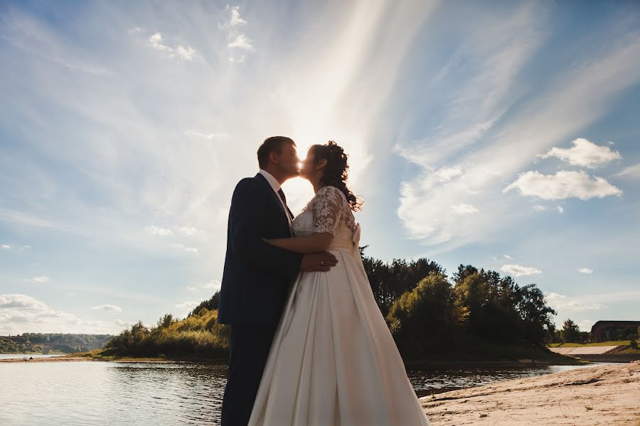 Fotógrafo de bodas Aleksandr Konyshev (leks1204). Foto del 28 de marzo 2016