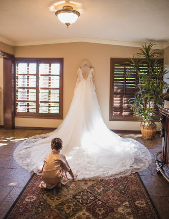 Fotografo di matrimoni Josué Y Karolina Lugo (camaraazul). Foto del 4 febbraio 2022