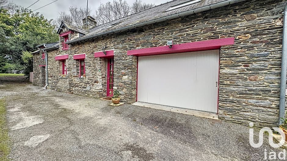 Vente maison 8 pièces 180 m² à Les Fougerêts (56200), 374 000 €