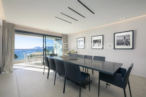 Seaside apartment with terrace 5