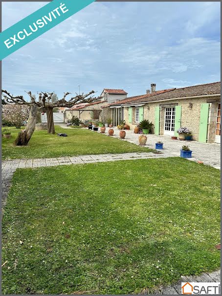 Vente maison 11 pièces 262 m² à Saint-Georges-d'Oléron (17190), 994 900 €