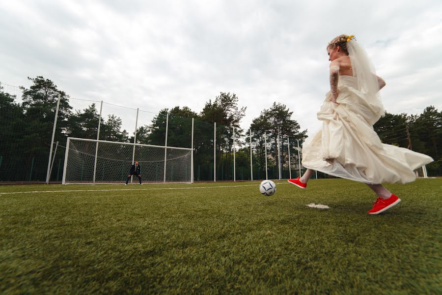 Wedding photographer Aleksandr Illarionov (illarionov). Photo of 25 August 2014