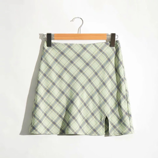 Title 10, Plaid printed skirt with hip slit. Stylish and ...
