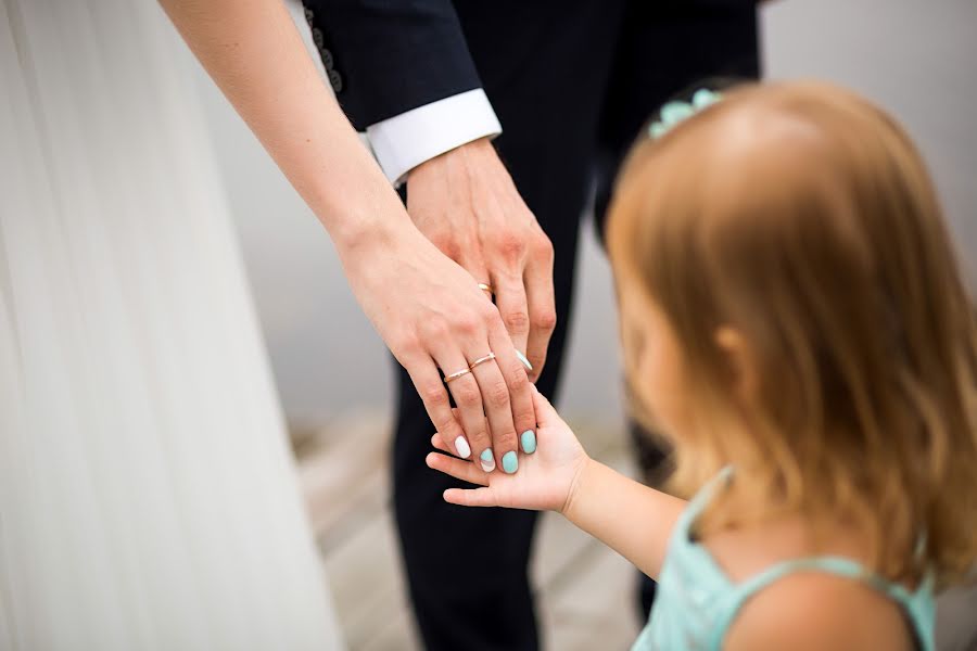 Fotografo di matrimoni Rinat Kuyshin (rinatkuyshin). Foto del 15 dicembre 2016