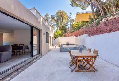 House with pool and terrace 5