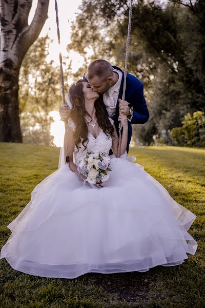 Fotógrafo de casamento Emese Grósz (groszemese). Foto de 25 de maio 2022