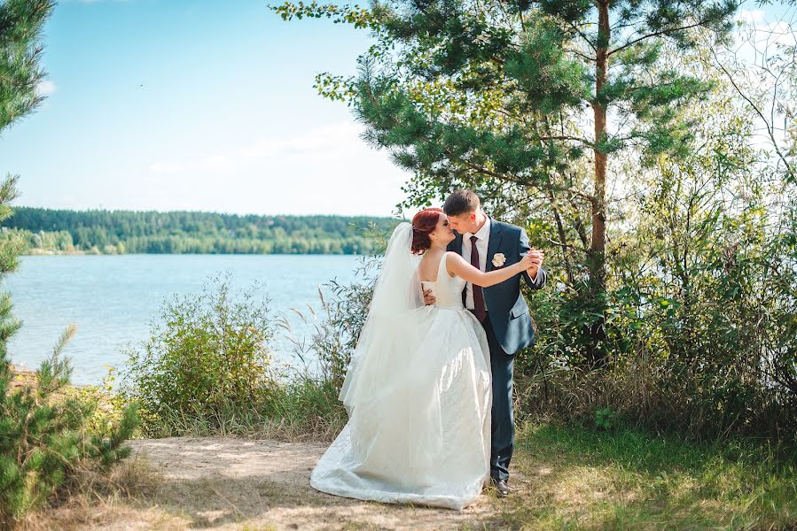 Wedding photographer Alena Bocharova (lenokm25). Photo of 9 November 2016