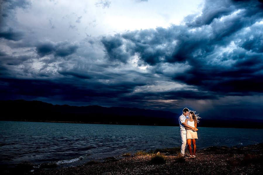 Fotografo di matrimoni Adrian Zussino (adrianzussino). Foto del 2 febbraio 2018