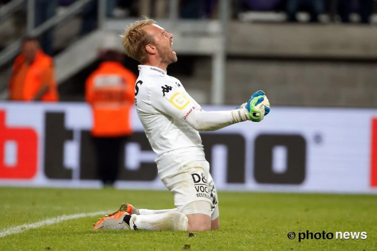 Gillet toont zich een grote meneer na drie penaltysaves: "Vaak polemiek, hopelijk nu rust"