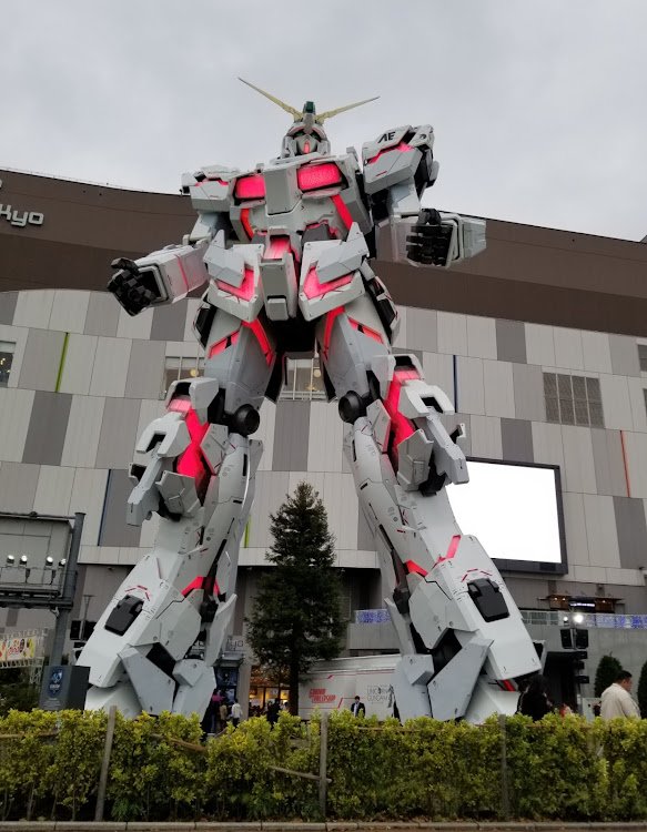 ヴェルファイアの平成最後・浅草・ガンダム・令和最初・ぬくもりの森に関するカスタム事例の投稿画像1枚目
