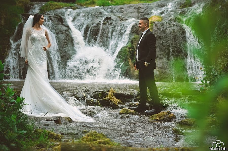 Fotógrafo de casamento Vitalina Robu (vitalinarobu). Foto de 30 de setembro 2017