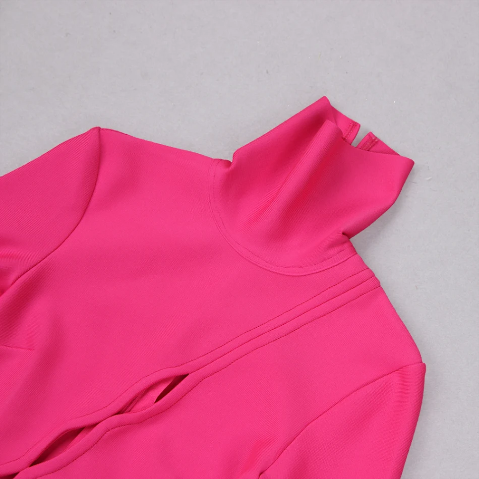 Vestido de niña con cuello de bufanda y manga larga ideal para otoño e invierno. Cómodo y elegante para cualquier ocasión.