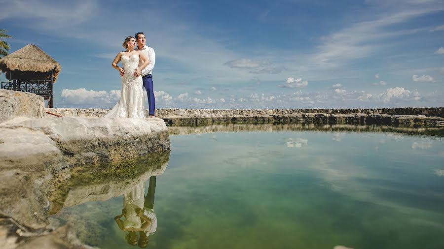 Fotografer pernikahan Ruben Luna (rubenluna). Foto tanggal 8 Juni 2022