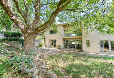 House with pool and terrace 2