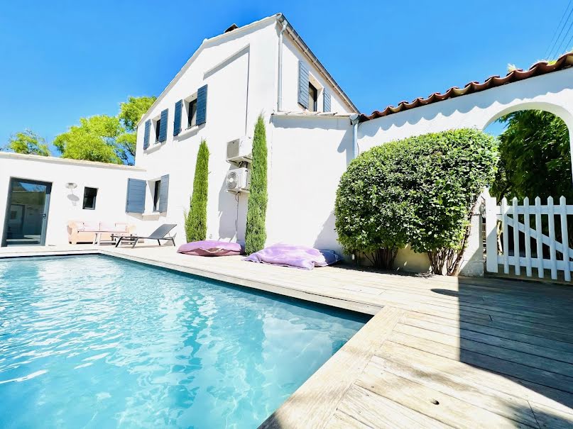 Vente maison 6 pièces 144.06 m² à Saint-Rémy-de-Provence (13210), 995 000 €