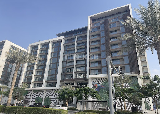 Appartement avec terrasse et piscine 3