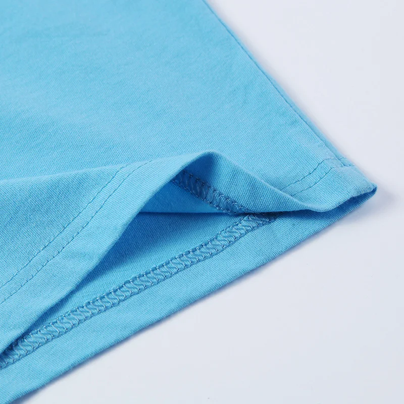 Heren boxershorts met hoge taille en losse pasvorm. Biedt maximaal comfort en bewegingsvrijheid. Ideaal voor dagelijks gebruik.