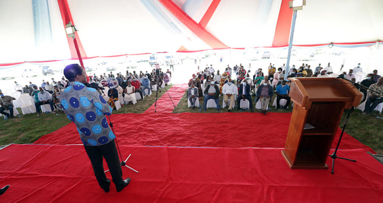 Wiper leader Kalonzo Musyoka speaking to MCAs from the Ukambani region at Stoni Athi Resort in Athi River, Machakos County on February 18.