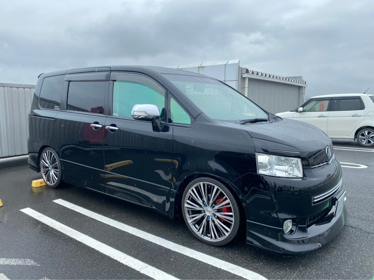 ヴォクシーの七零保存會・不正改造車取締月間・歯抜けになりました・２連休なのに…・寝てただけに関するカスタム事例の投稿画像2枚目